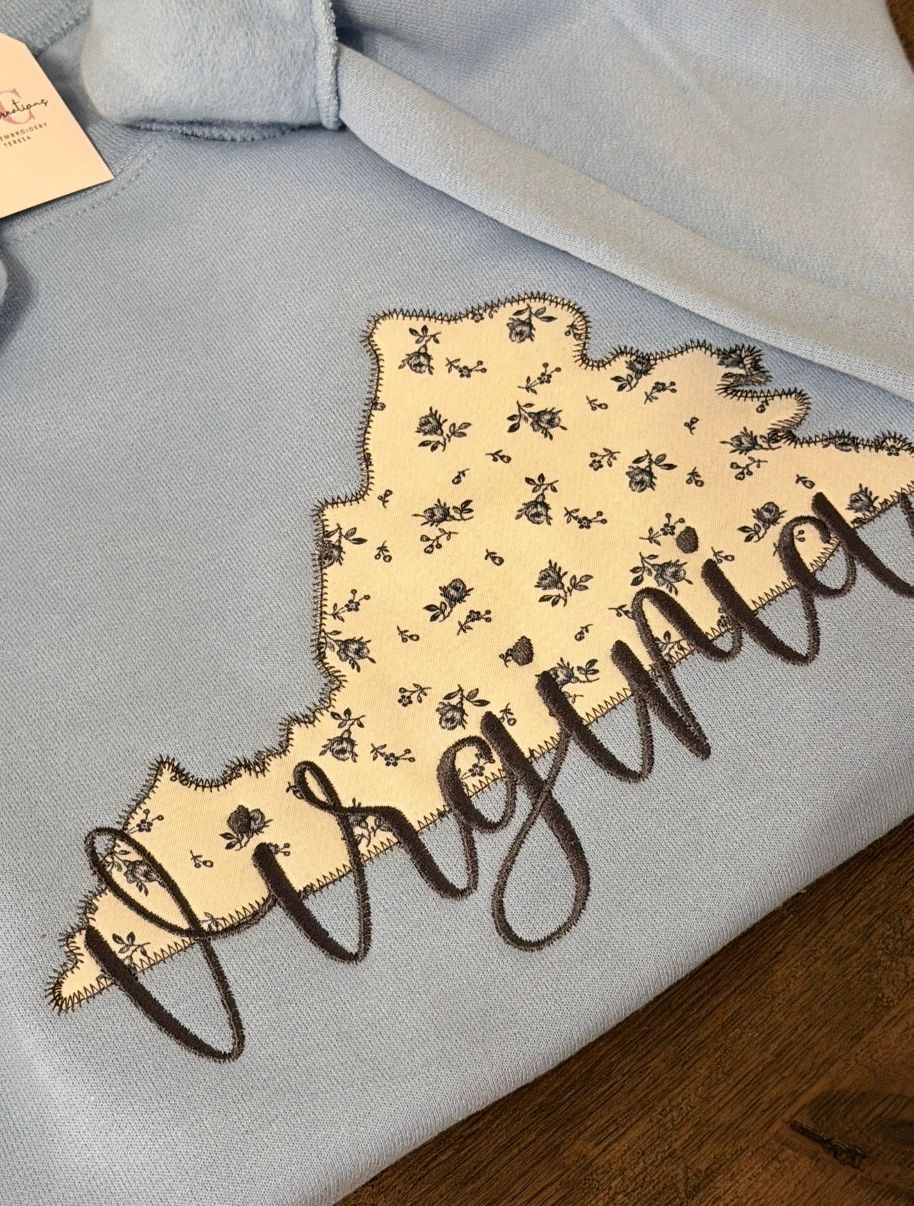 Virginia Applique Crewneck