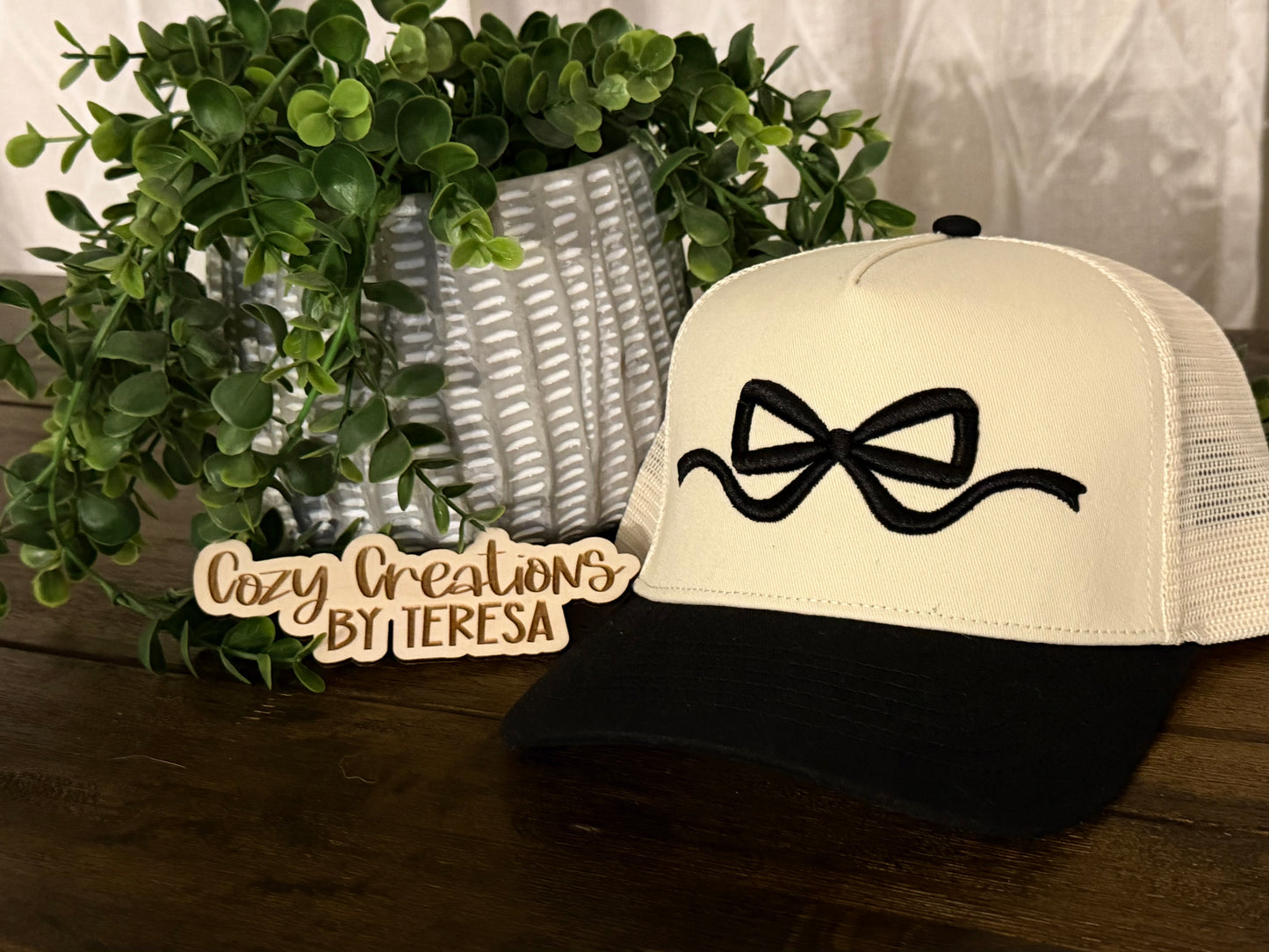 Puff Embroidered Bow Hat